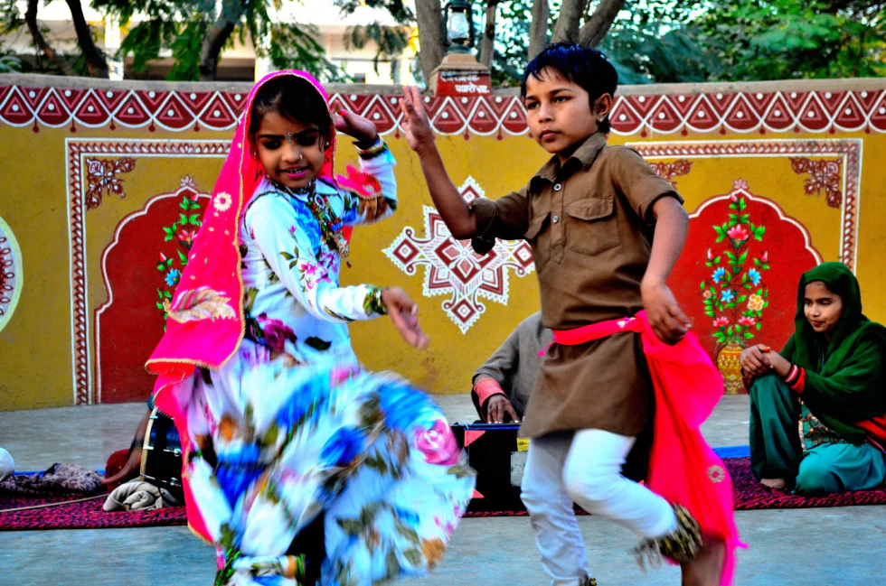 Glamorous age — street photography photograph by Raghav Palriwala (Palrigraphy)